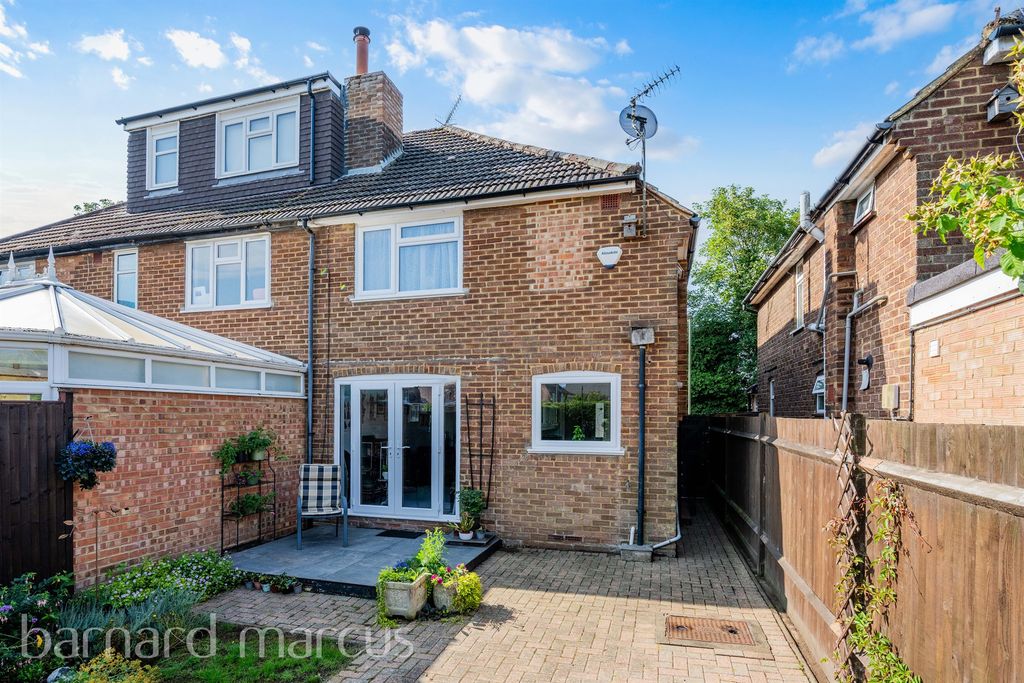 Property photo 2 of 16