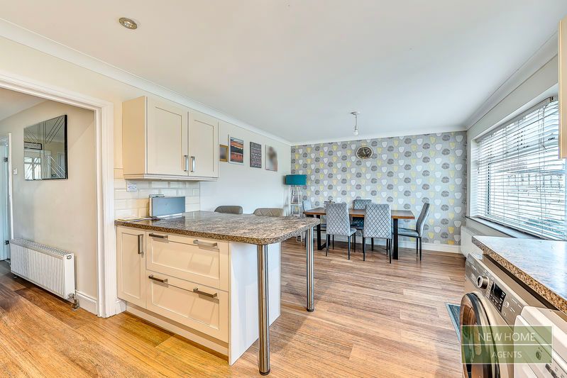 Property photo 3 of 18 Photo 9