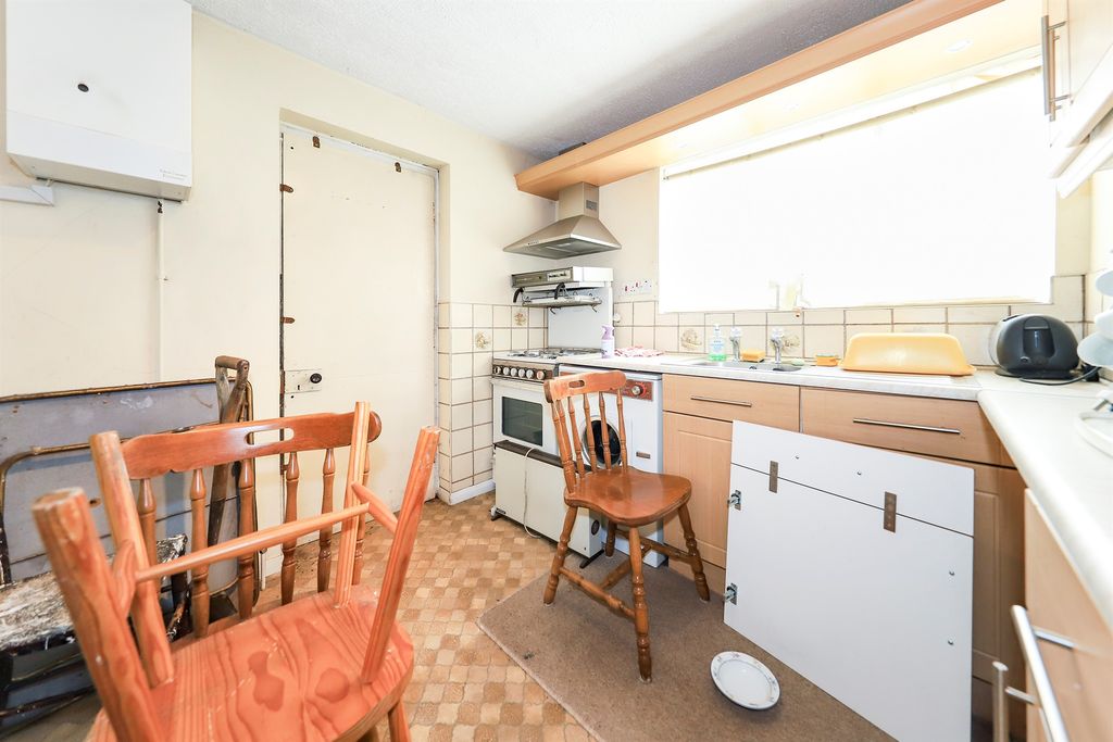 Property photo 3 of 13