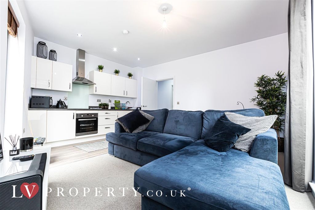 Property photo 2 of 16 12.Jpg
