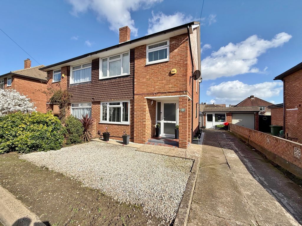 Property photo 1 of 24