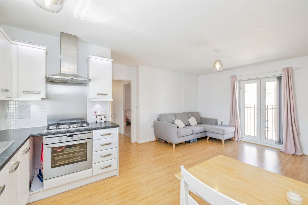 Property photo 2 of 12