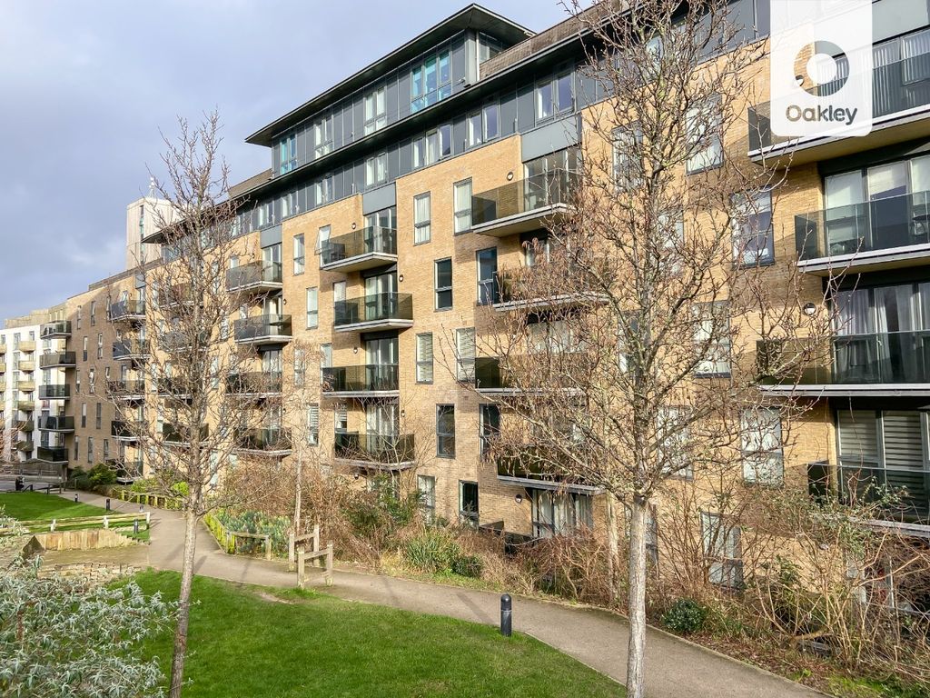 Property photo 1 of 15 3042432