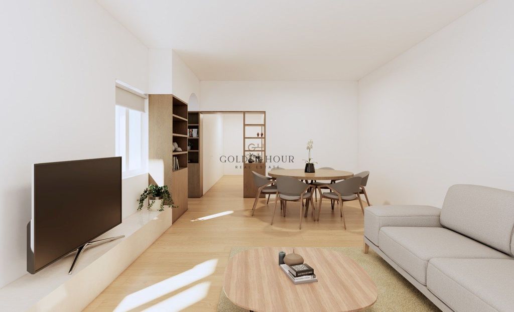 Property photo 1 of 67 Exclusive 3-Bed Apartment In Final Renovation Stage