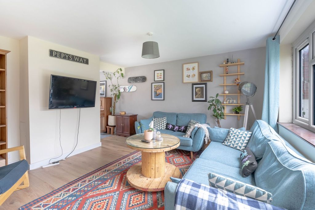 Property photo 3 of 15