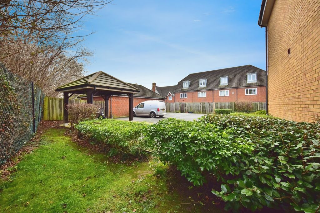Property photo 2 of 18 Pbox-Img.Jpg