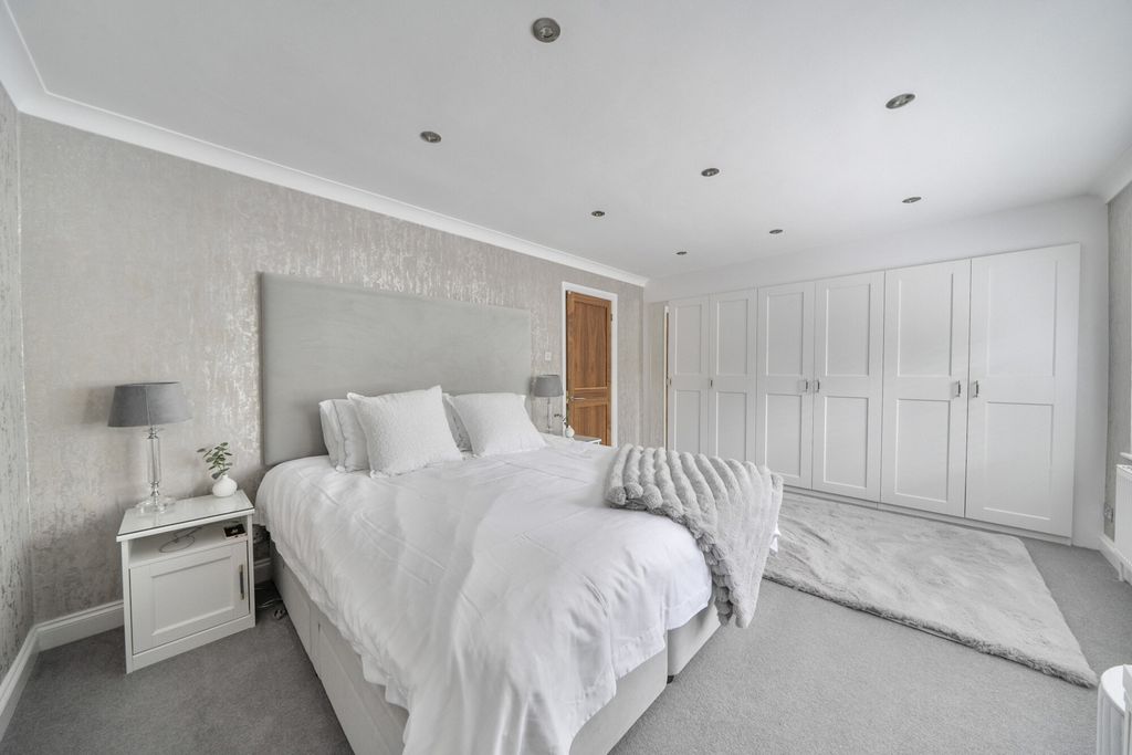 Additional image 35 of 7 bed detached house for saleShirley Church Road, Croydon CR0