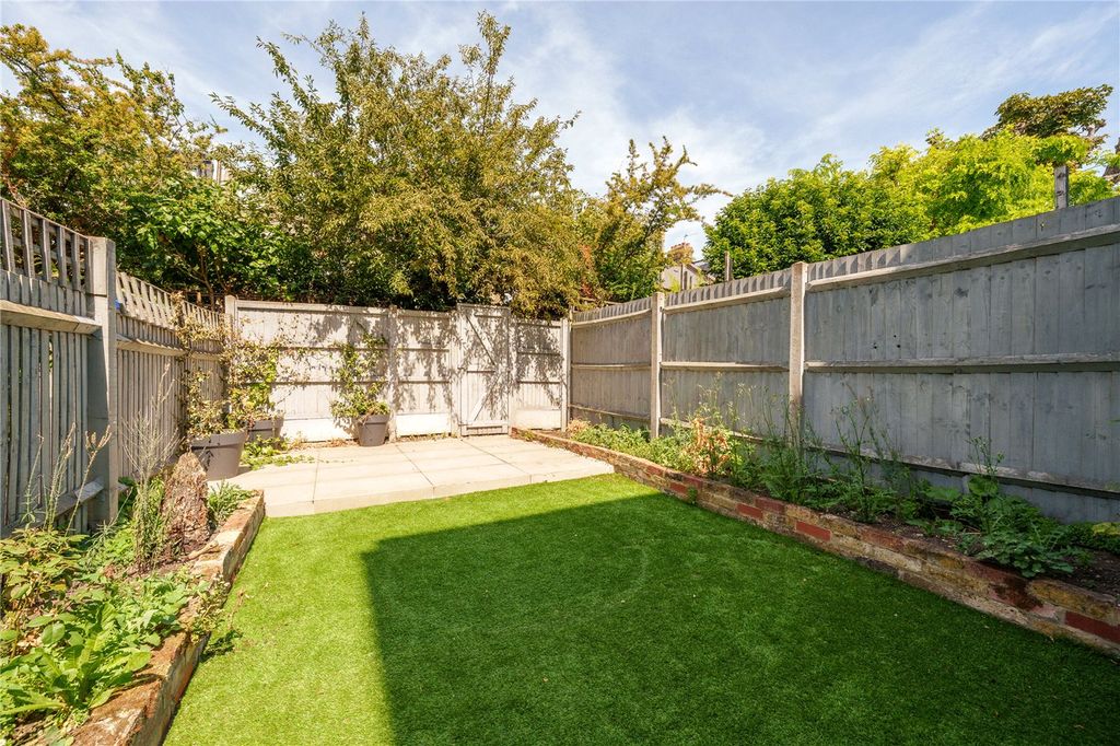 Property photo 3 of 9 Picture No. 04