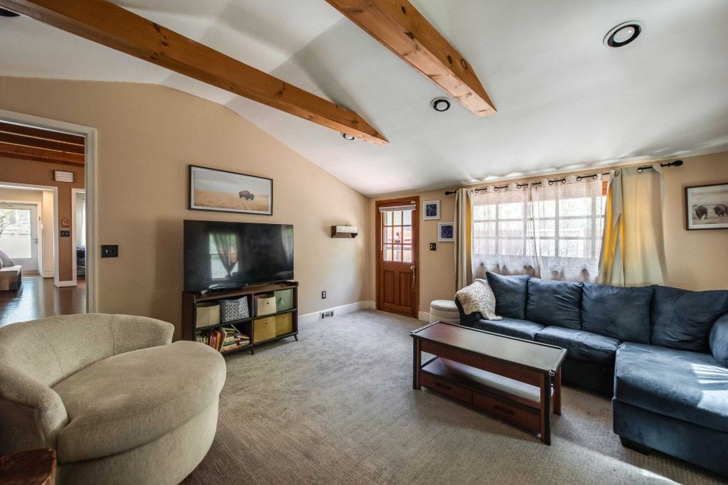 Property photo 1 of 11 <Alttext/>