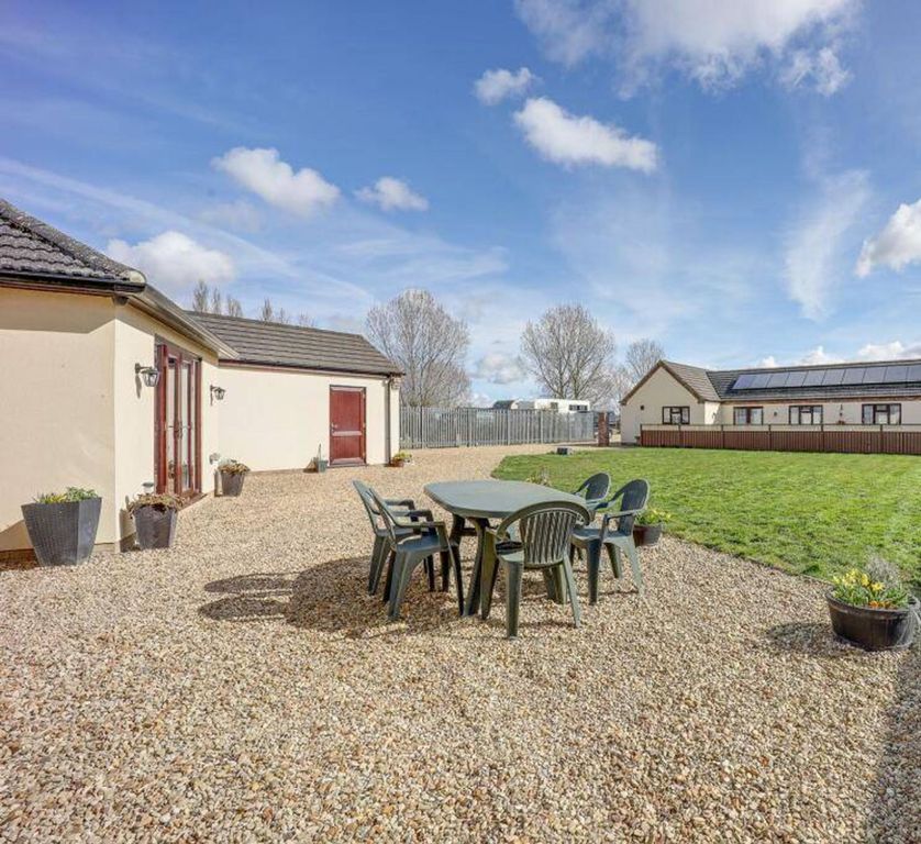 Property photo 3 of 54