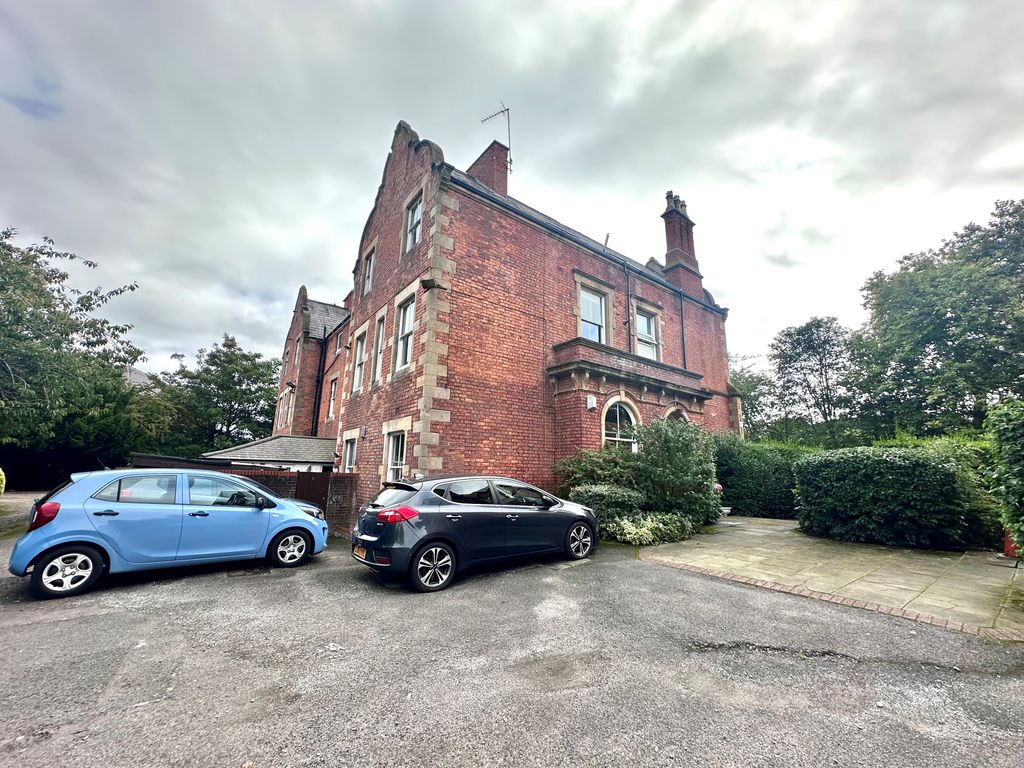 Property photo 1 of 11 Image