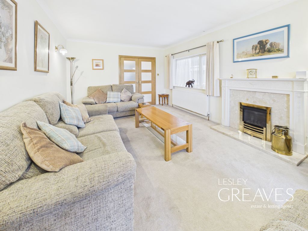 Property photo 2 of 23 Living Room