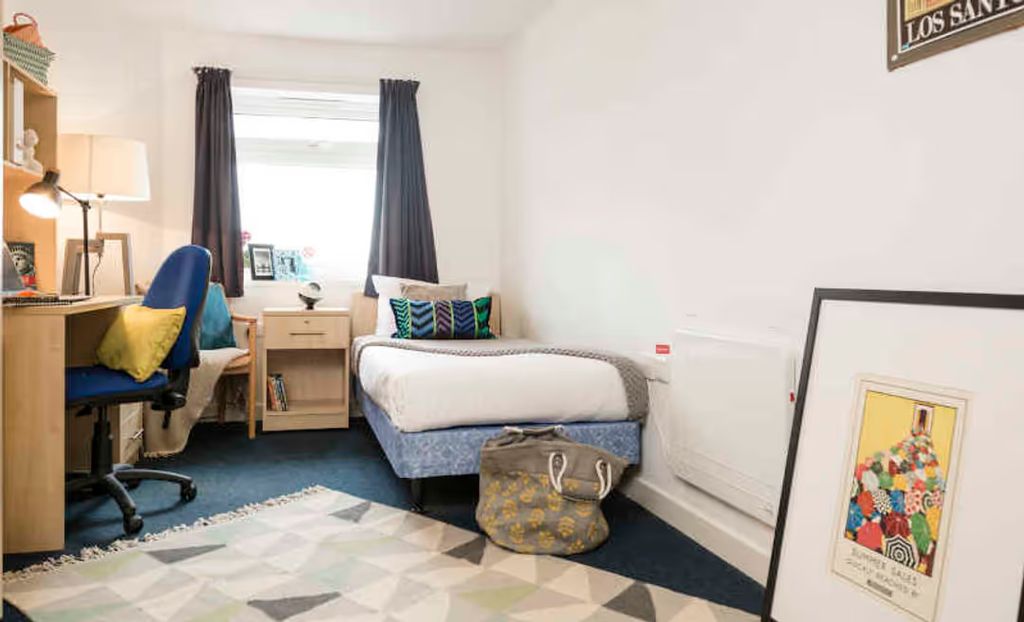 Property photo 1 of 8 Cfs5Q33Pvezktzvsgfvrc6Nqt8Wdhq.Jpg