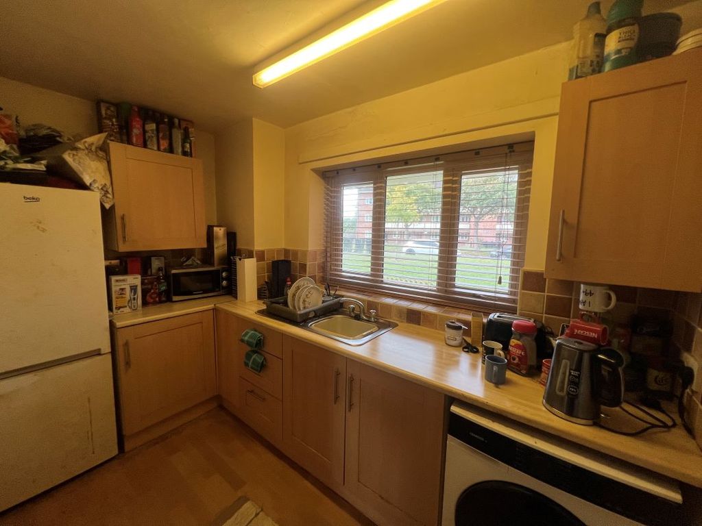 Property photo 2 of 8