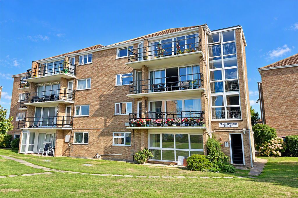 Property photo 1 of 10 Front
