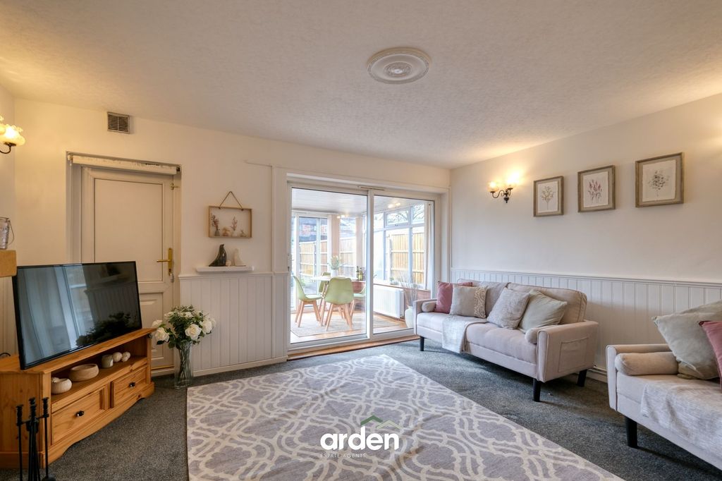 Property photo 2 of 14