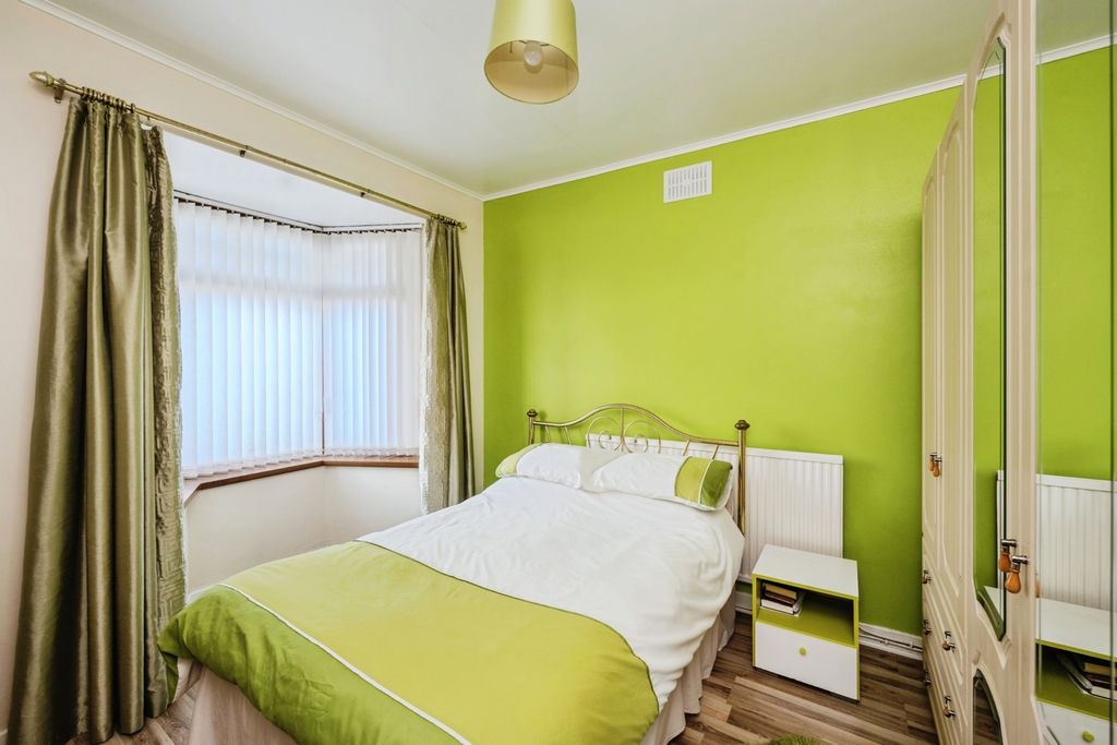 Property photo 3 of 20 Pbox-Img.Jpg