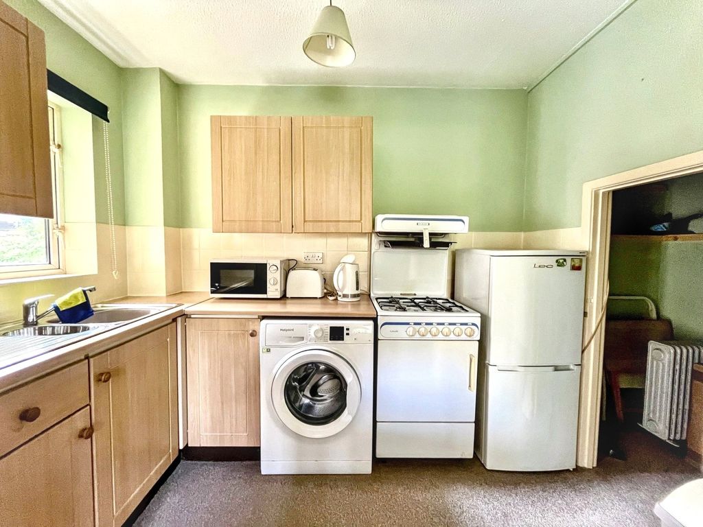 Property photo 3 of 10 3 - Picture No. 08