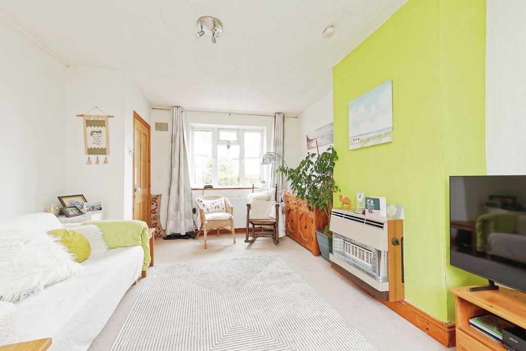 Property photo 3 of 17 Photo