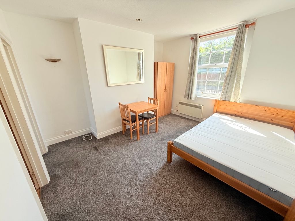 Property photo 1 of 4 Img_8488