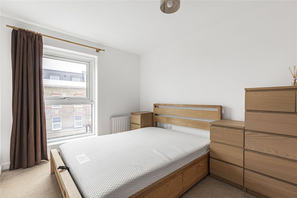 Property photo 3 of 15 Picture No. 06