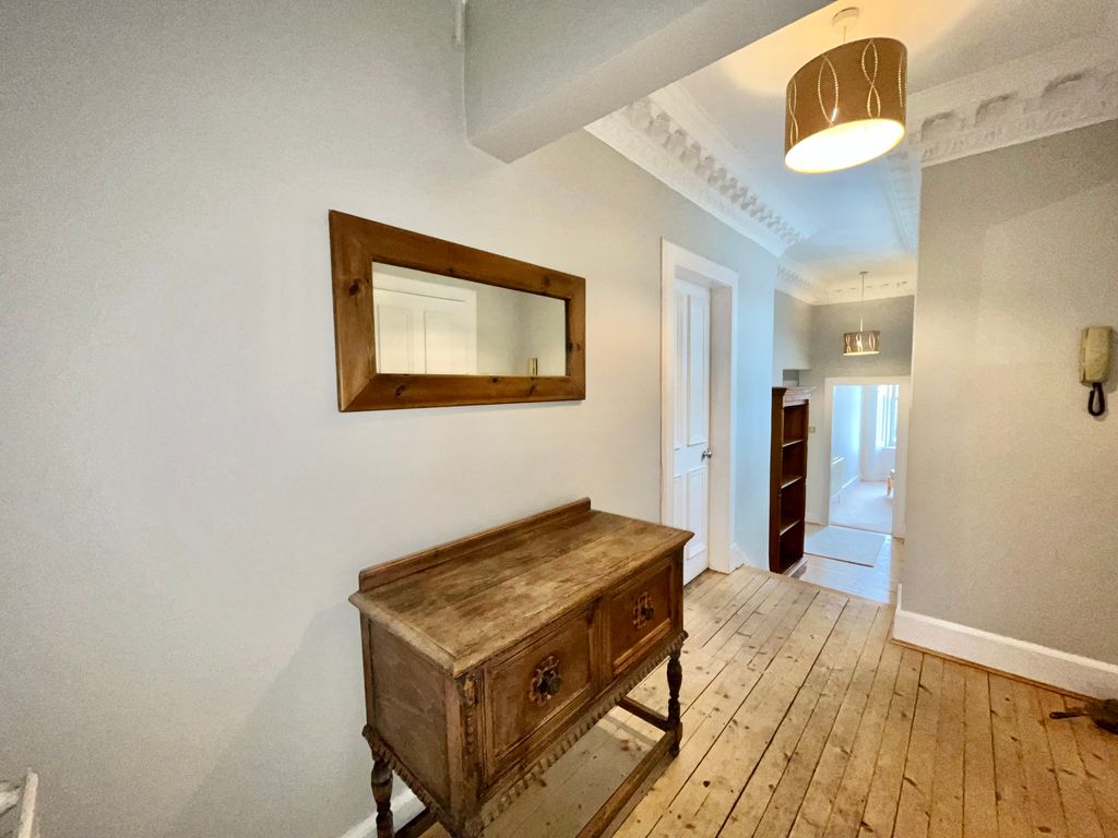 Property photo 2 of 11 2