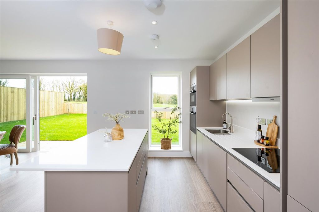 Property photo 3 of 15 15.Jpg
