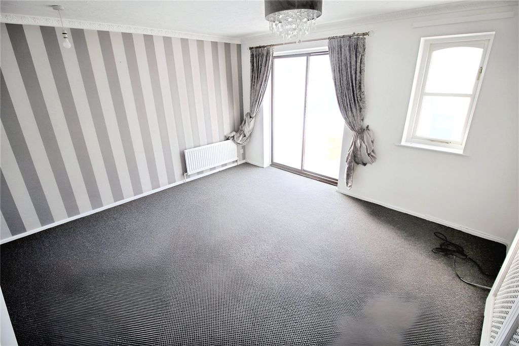 Property photo 2 of 13 Picture No. 09