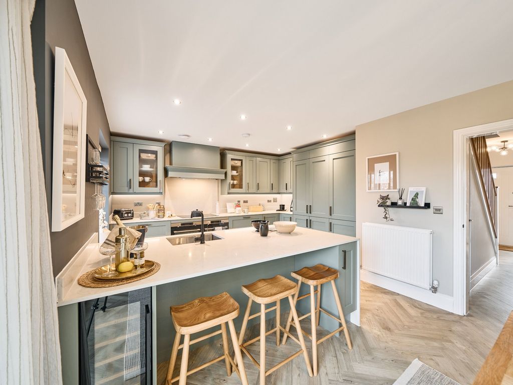 Property photo 3 of 41