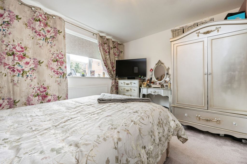 Additional image 13 of 2 bed flat for saleSpoondell, Dunstable LU6