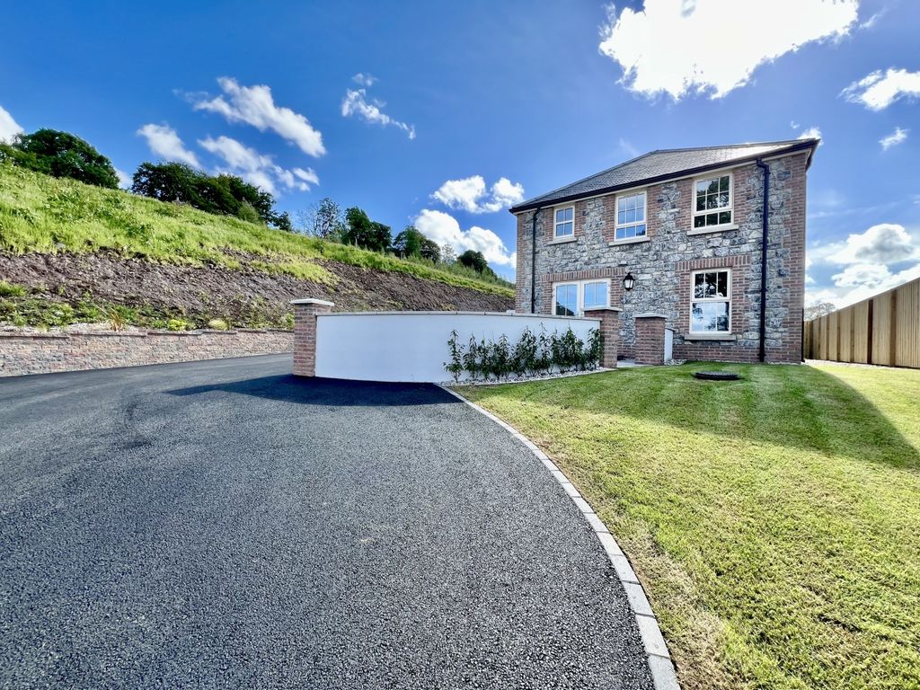 Property photo 1 of 16 Img_6622