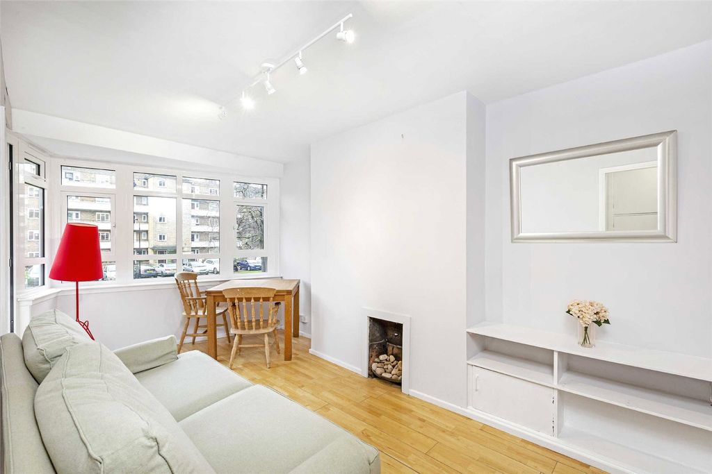 Property photo 2 of 9 Photo