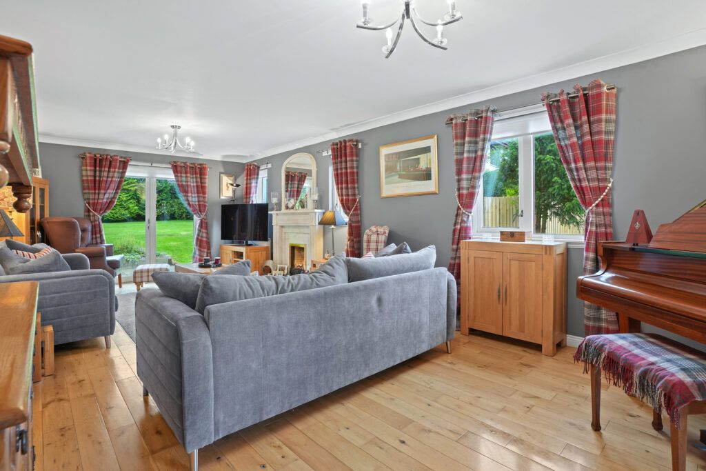 Property photo 2 of 30