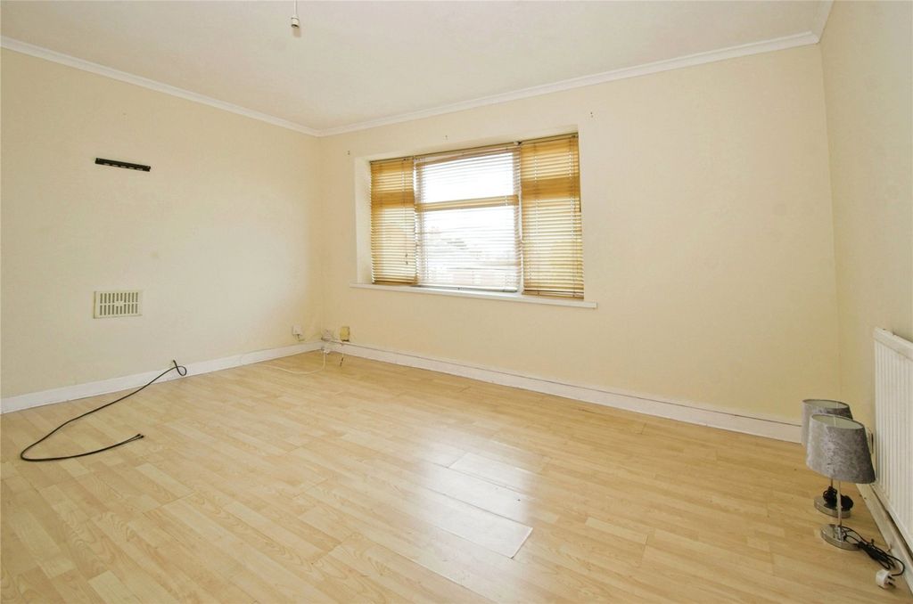 Property photo 2 of 17 Living/Dining Area