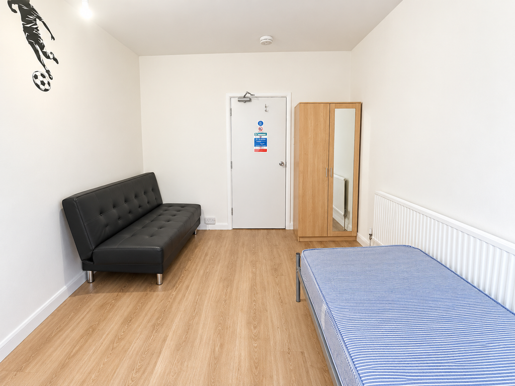 Property photo 2 of 4