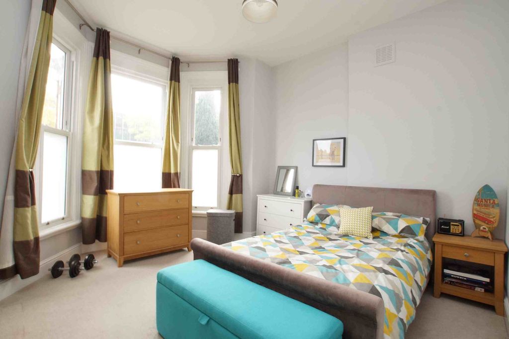 Property photo 2 of 8