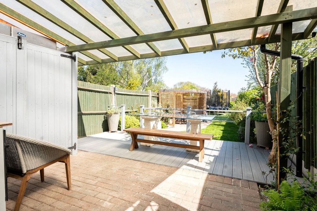 Property photo 1 of 16 Picture No. 13