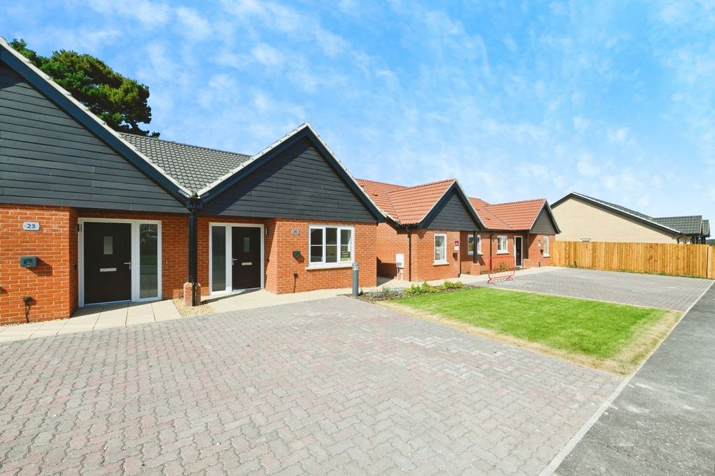 Property photo 1 of 17 Photo