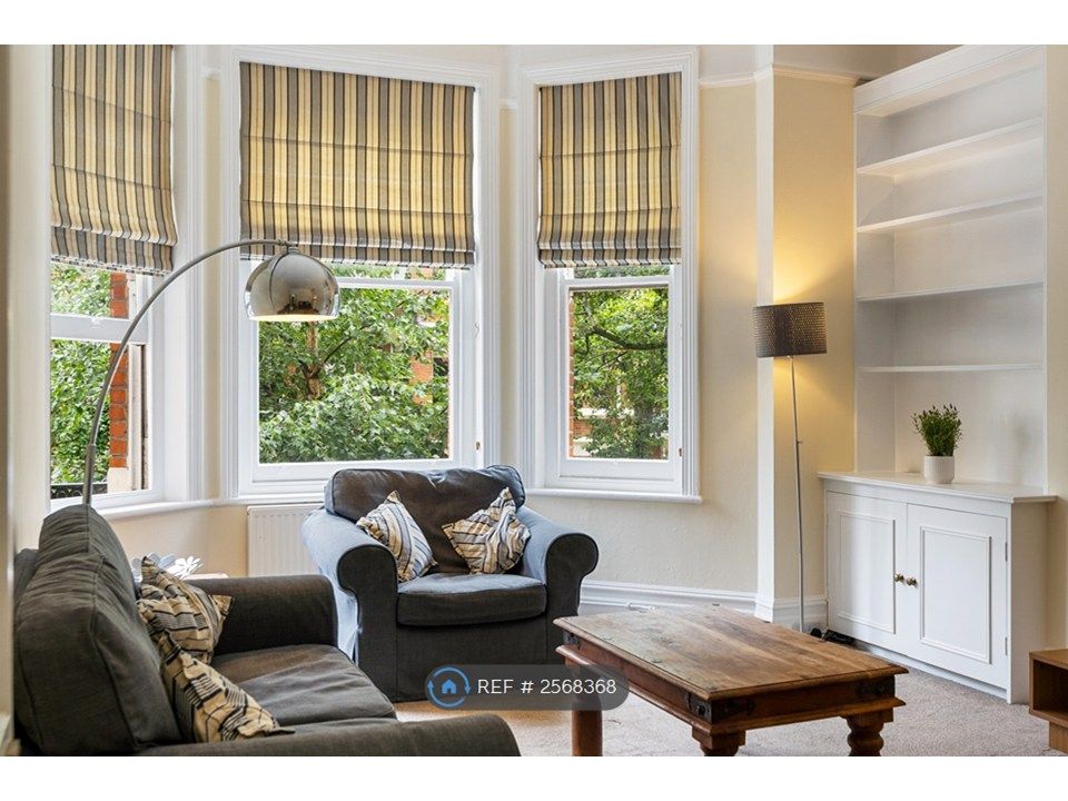 Property photo 3 of 19 Large Airy Sitting Room 2