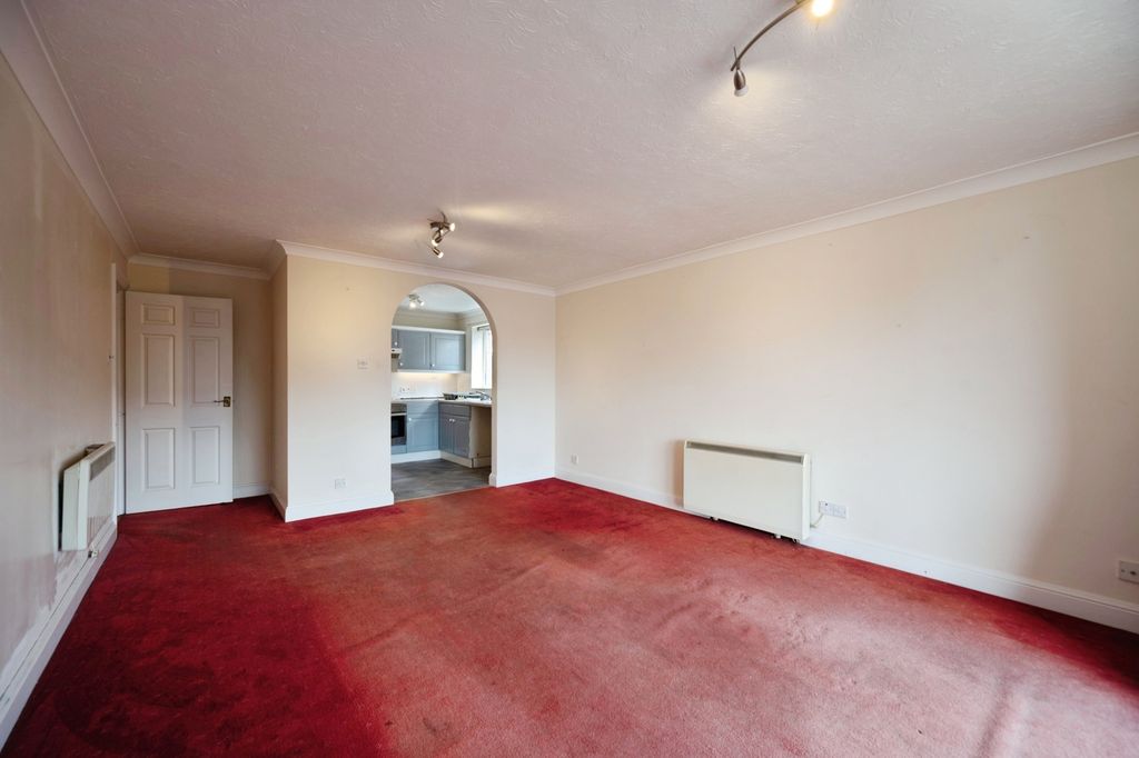Property photo 2 of 16 Pbox-Img.Jpg