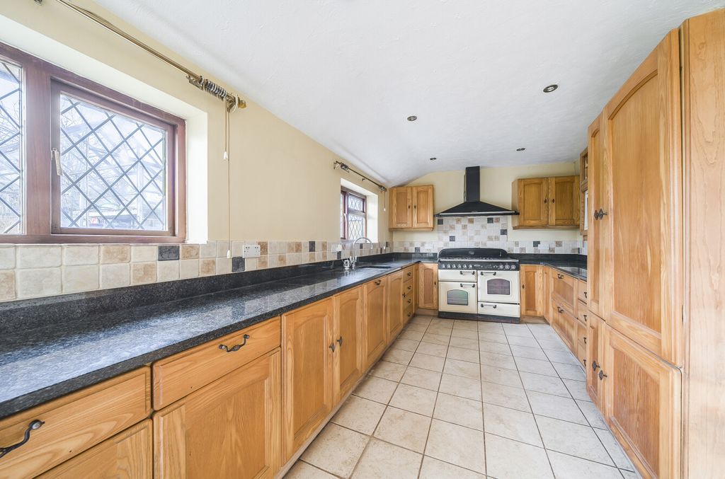 Property photo 3 of 27 1253909 (5).Jpg