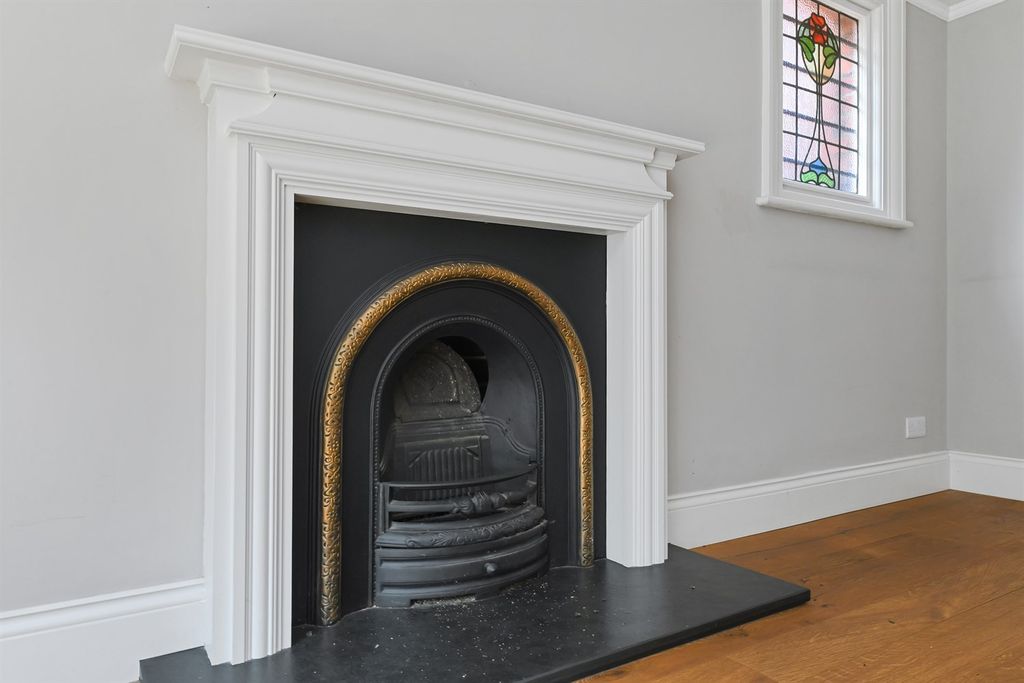 Additional image 11 of 6 bed detached house to rentVictoria Embankment NG2