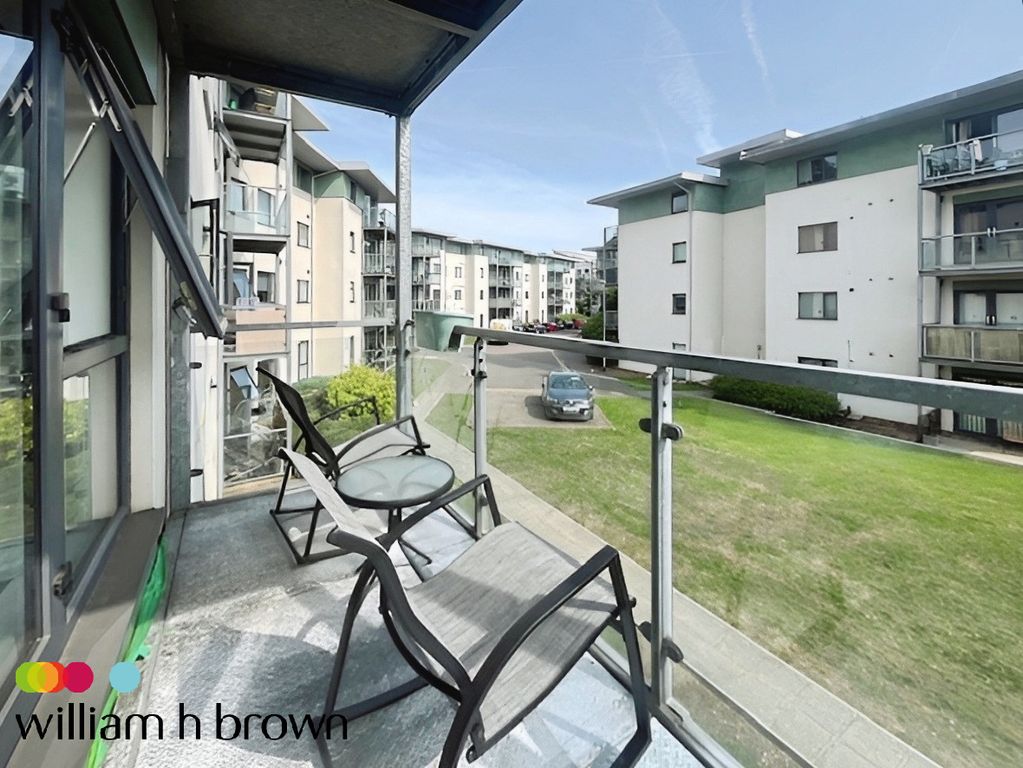 Property photo 2 of 6 Balcony