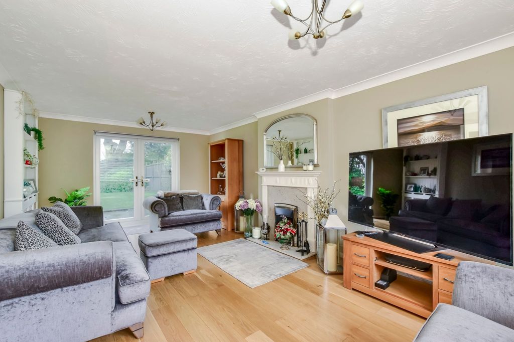 Property photo 2 of 22