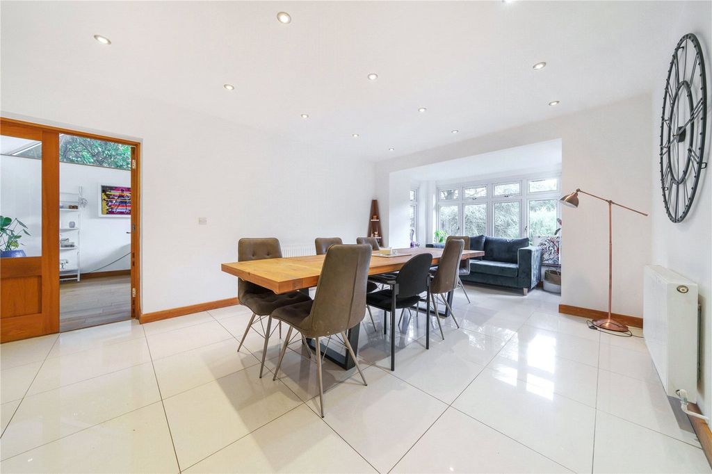 Property photo 3 of 12 Picture No. 21