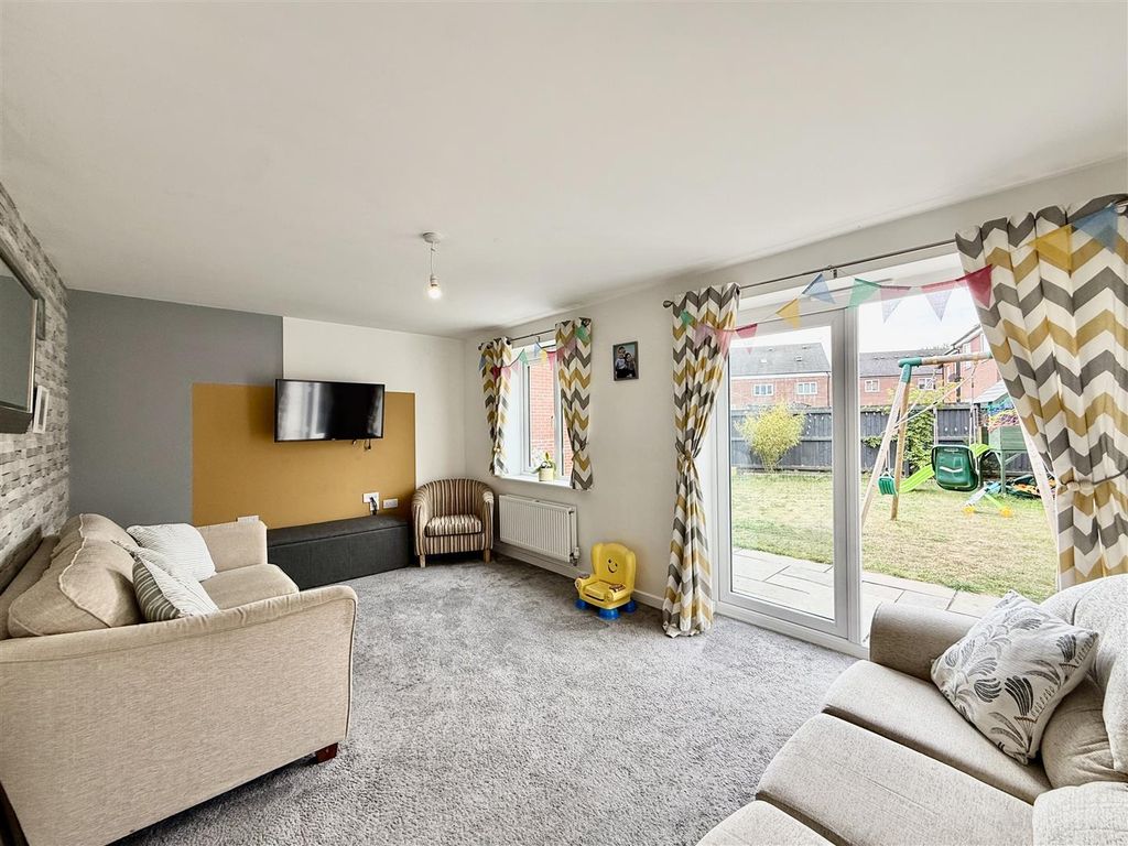 Property photo 2 of 24 2