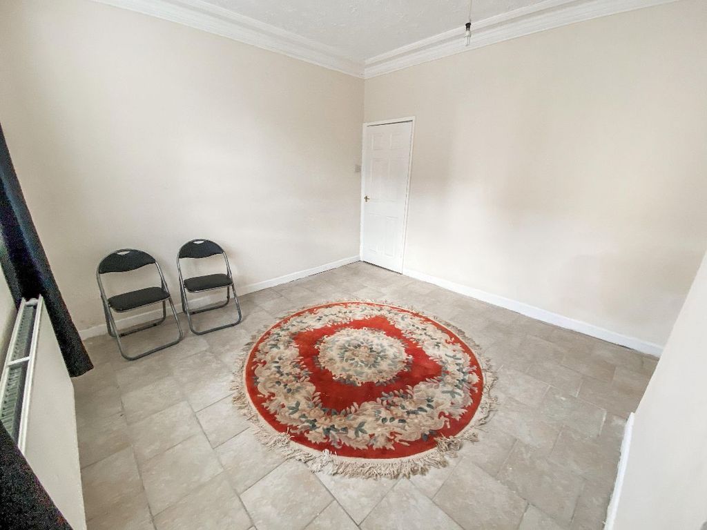 Property photo 2 of 9 Living Room