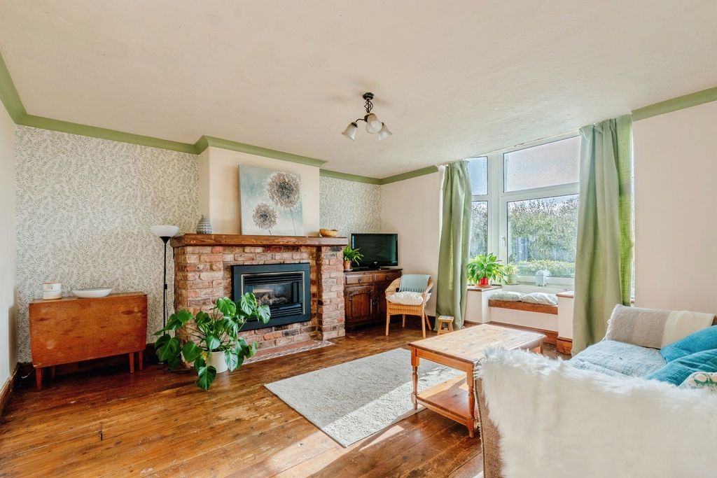 Property photo 2 of 22 Pbox-Img.Jpg