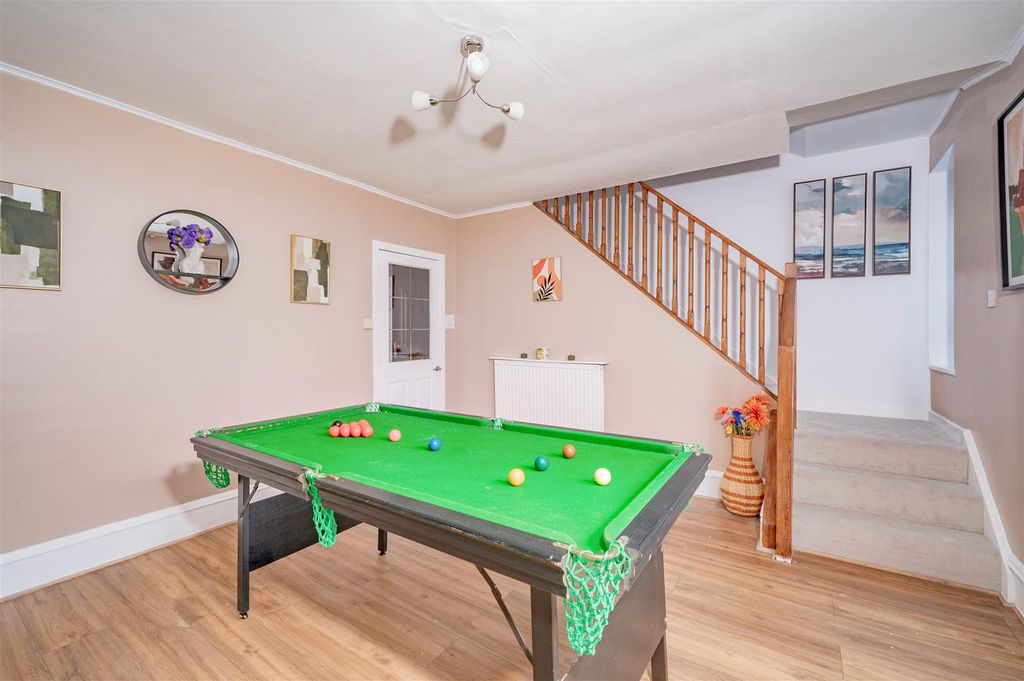 Property photo 2 of 14 24H Springhill Dundee-3.Jpg