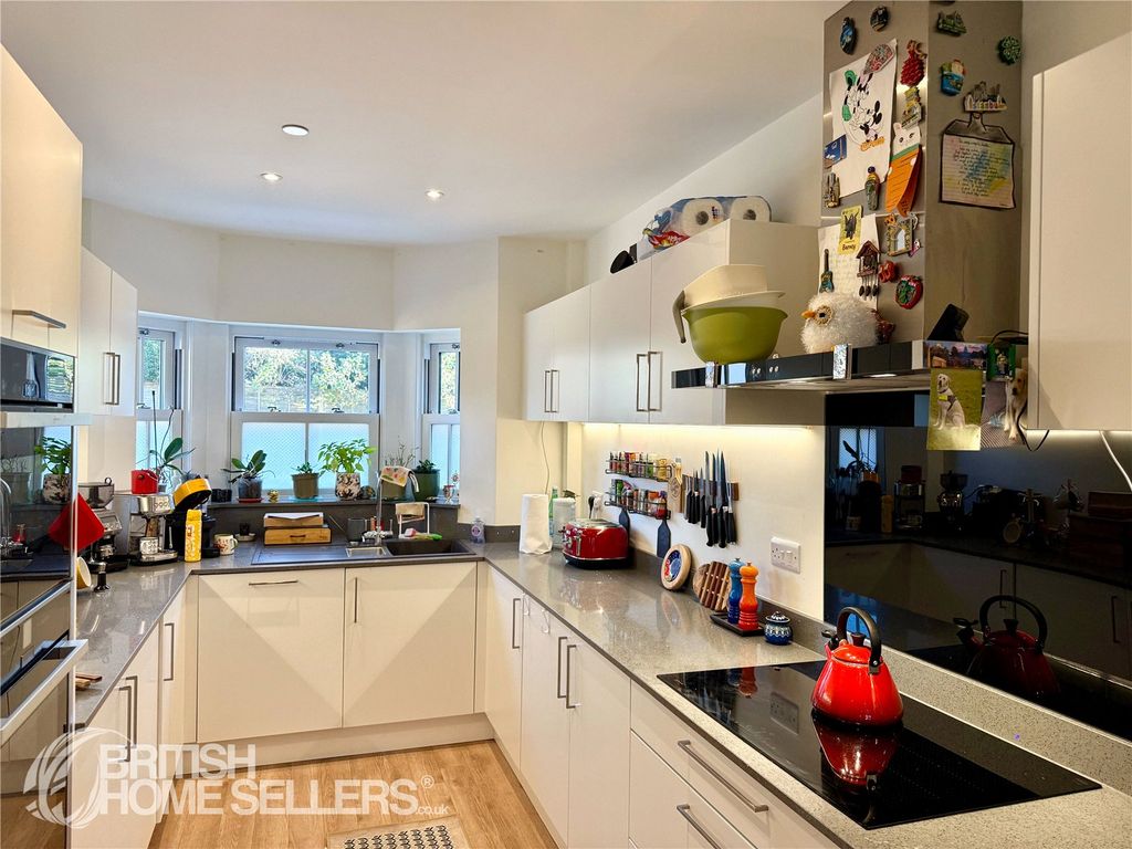 Property photo 2 of 18 Picture No. 06